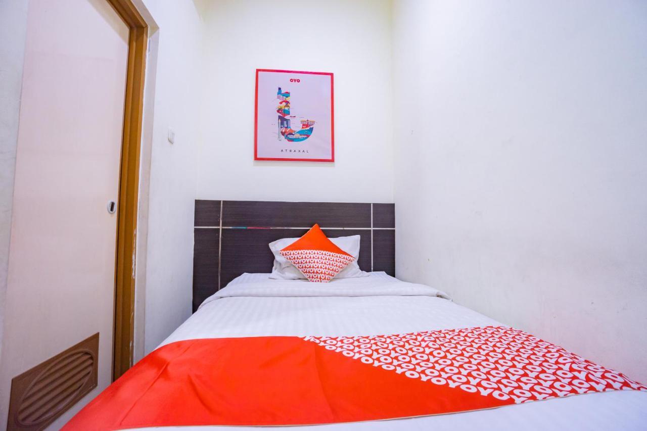 Oyo 2357 Syariah Grand Raudhah Hotell Jakarta Exteriör bild