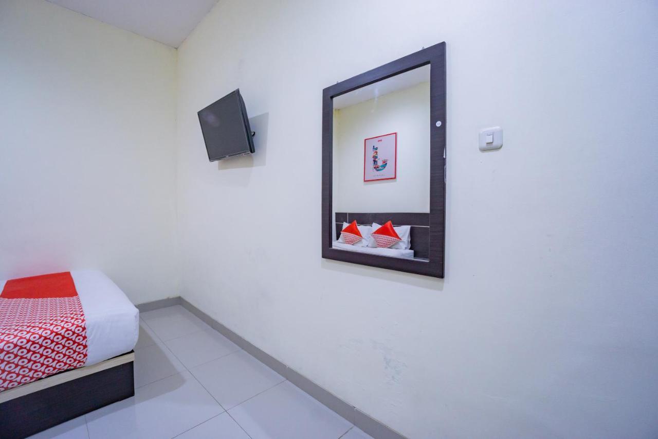 Oyo 2357 Syariah Grand Raudhah Hotell Jakarta Exteriör bild