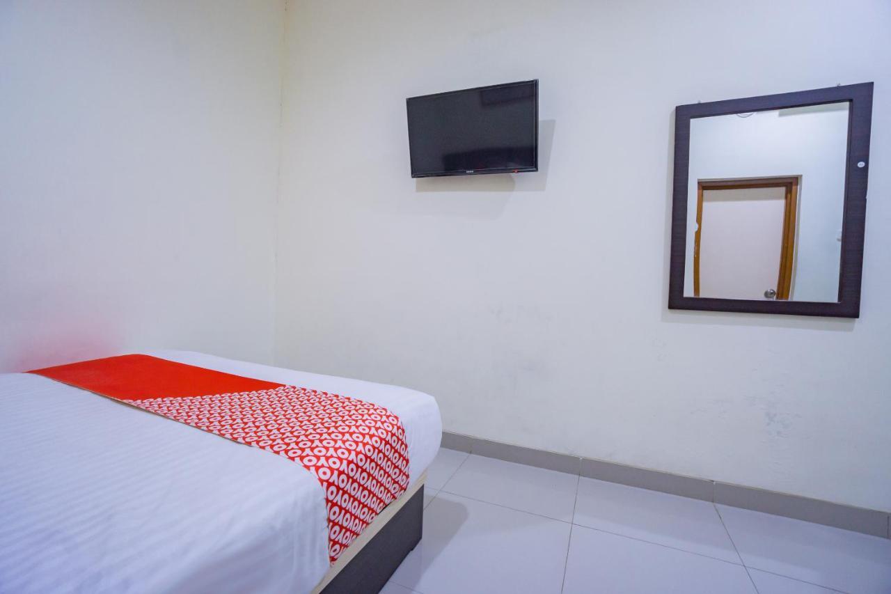 Oyo 2357 Syariah Grand Raudhah Hotell Jakarta Exteriör bild