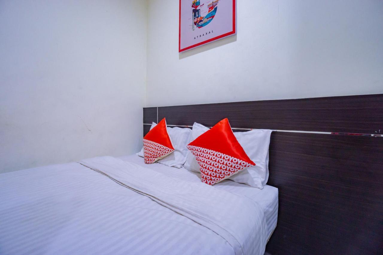Oyo 2357 Syariah Grand Raudhah Hotell Jakarta Exteriör bild