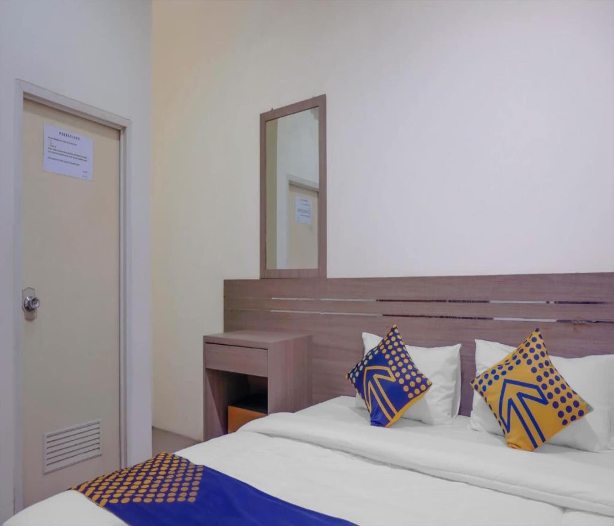 Oyo 2357 Syariah Grand Raudhah Hotell Jakarta Exteriör bild