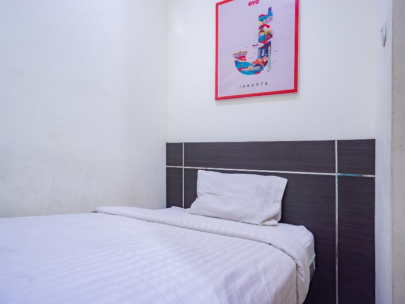 Oyo 2357 Syariah Grand Raudhah Hotell Jakarta Exteriör bild