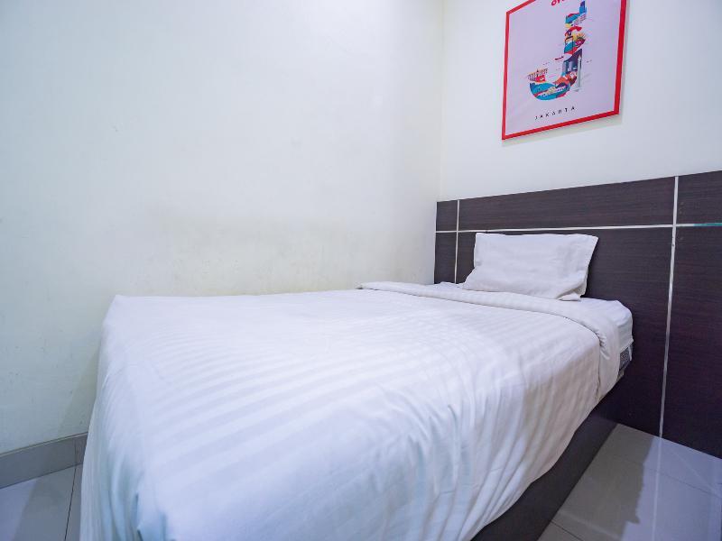Oyo 2357 Syariah Grand Raudhah Hotell Jakarta Exteriör bild
